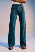 Cropped wide-leg jeans women in light blue denim with front pockets and a stylish fit